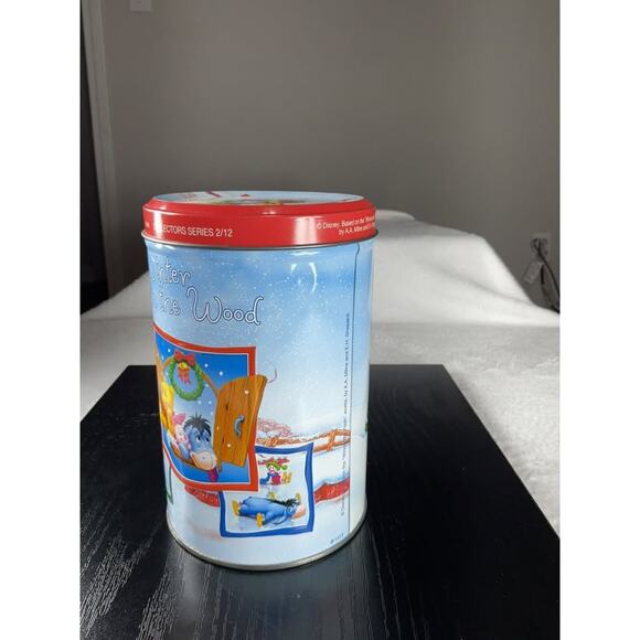 Disney Winnie the Pooh & Friends Collectors Series 2/12 Tin Winter in the Wood - Picture 3 of 10